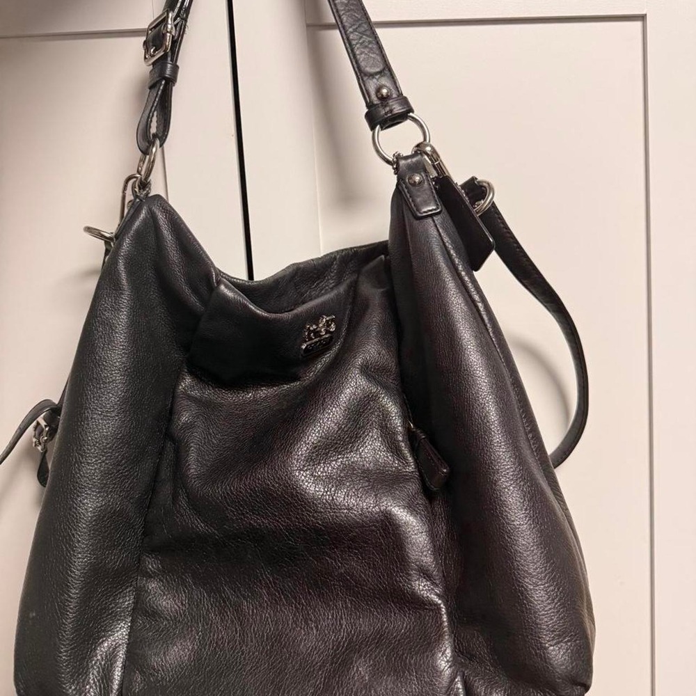 Coach Black Pebbled Hobo Shoulder Bag Zip Top Purple Lined Pockets Silver - Picture 4 of 8